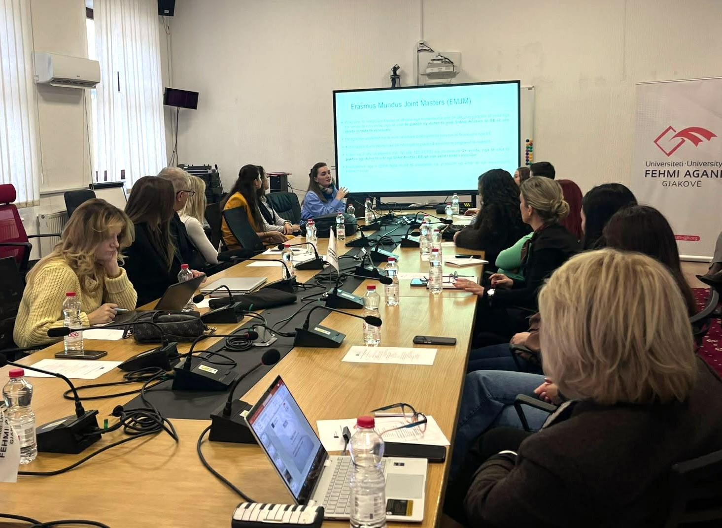 UFAGJ dhe Zyra Erasmus+ organizuan sesion informues për projektet dhe bursat Erasmus+